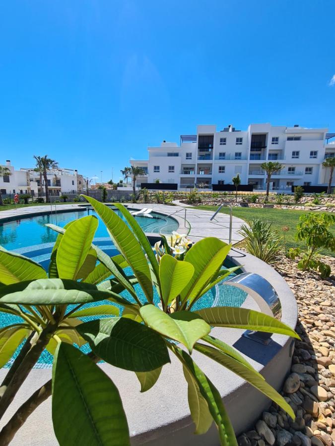 Residence Bali Torrevieja Eksteriør billede